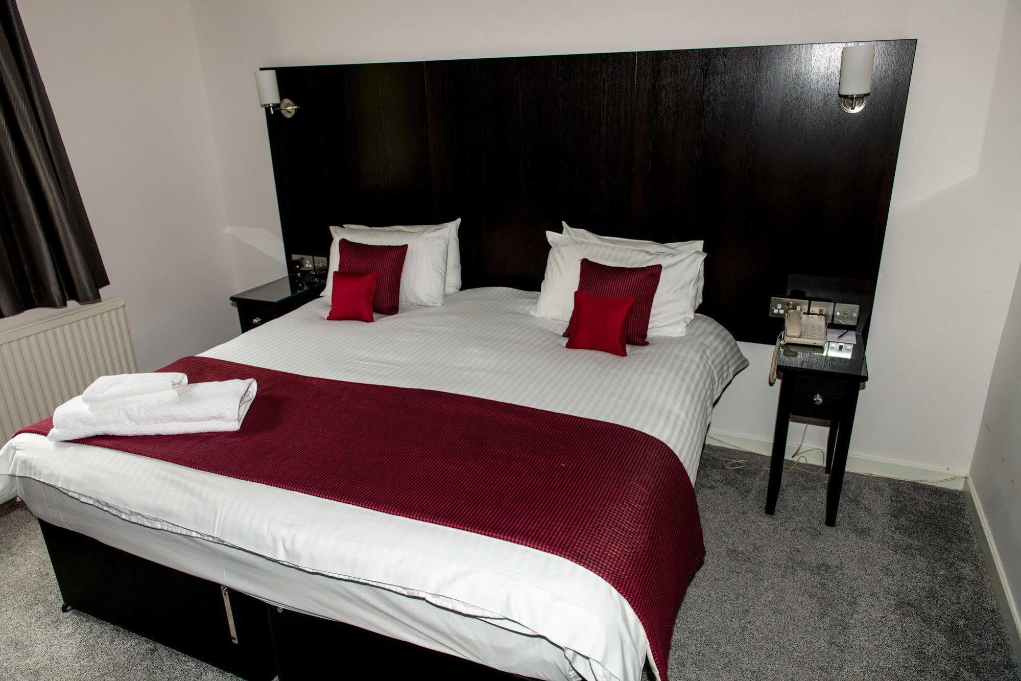 Park Hotel Монтроуз Екстериор снимка